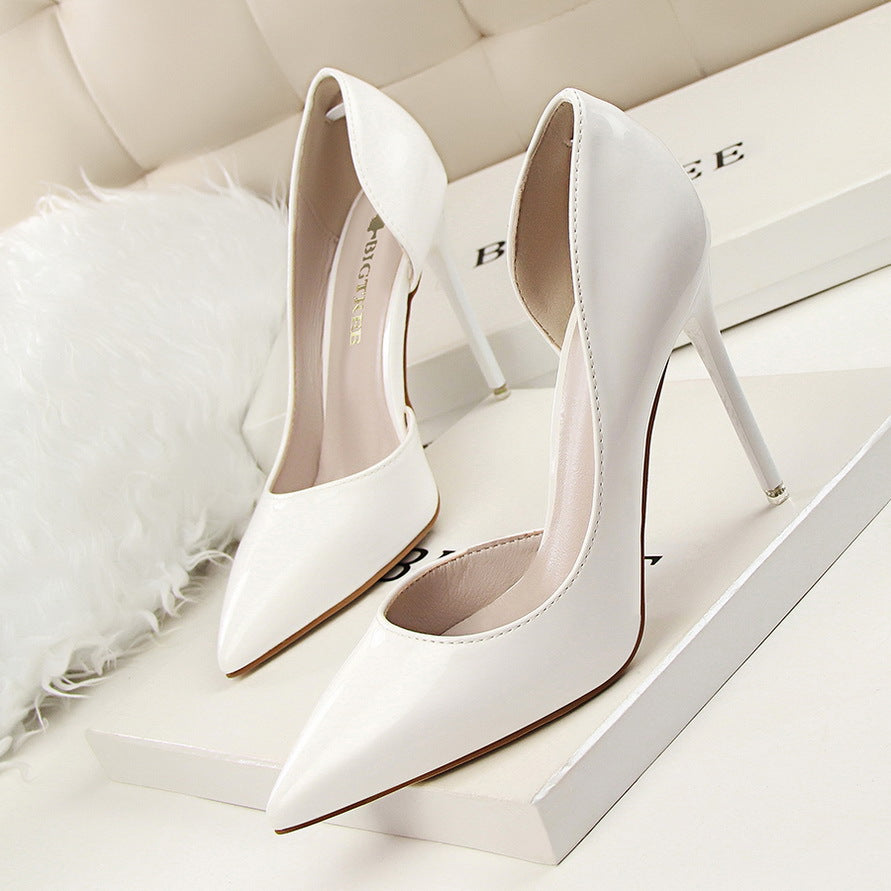 Fashion Simple Stiletto Patent Low-cut Pointed-toe Hollowed Women's Shoes