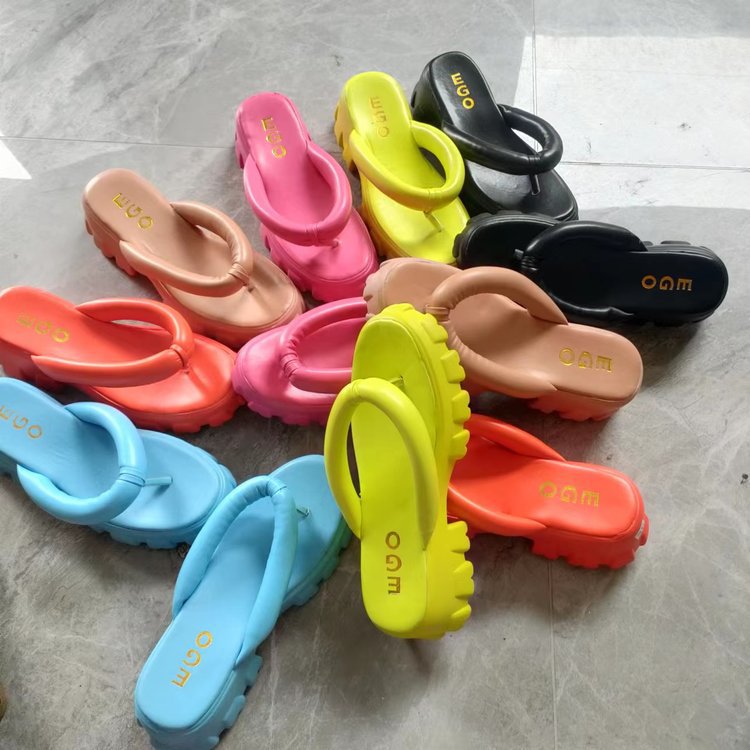 Large Size Thick Bottom Flip-flops Style Solid Heels