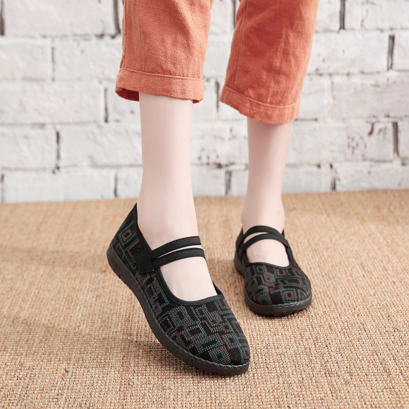 Women's Cloth Plus Size Breathable Mom Comfortable Casual Shoes