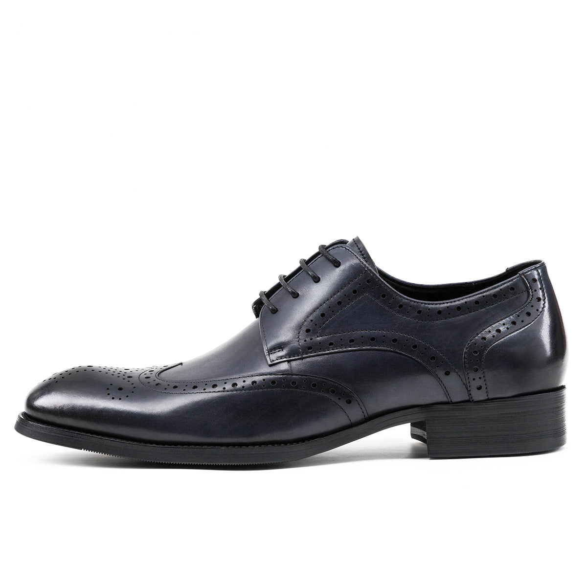 Klassisch-elegante Brogue-Schuhe aus britischem geschnitztem Leder für Herren