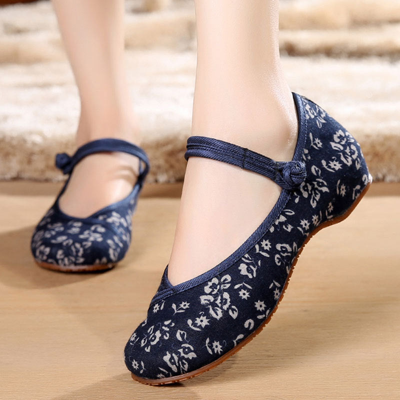 Zapatos de lona bordados pequeños florales de estilo étnico de cuña para mujer