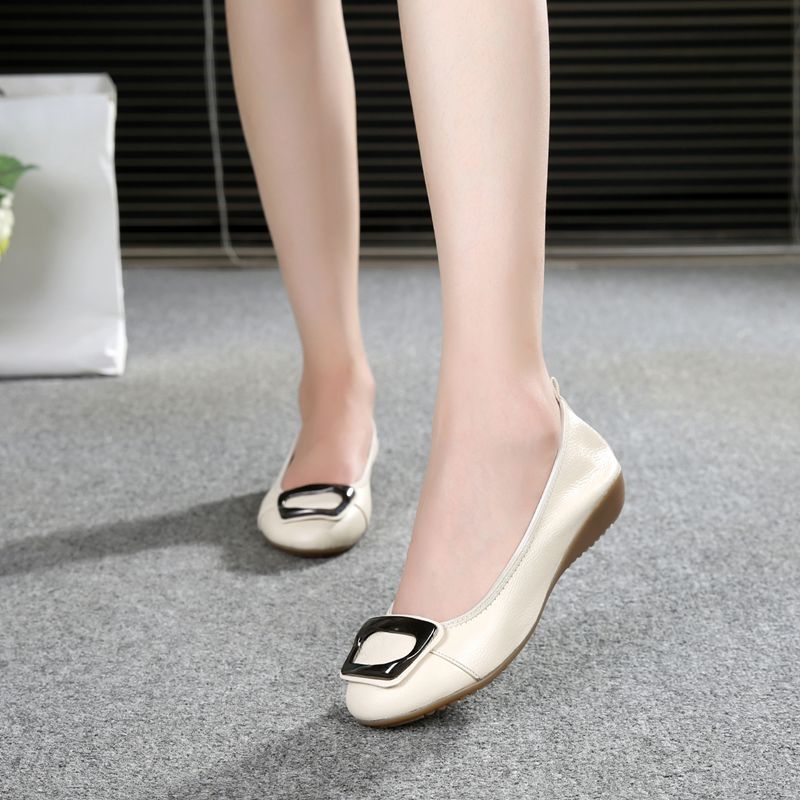 Cowhide Flat Bottom Comfort Mother Soft Women's Shoes