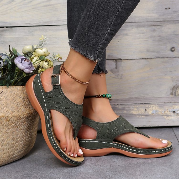 Women's Buckle Retro Flip-flops Fashionable Comfortable Height Sandals