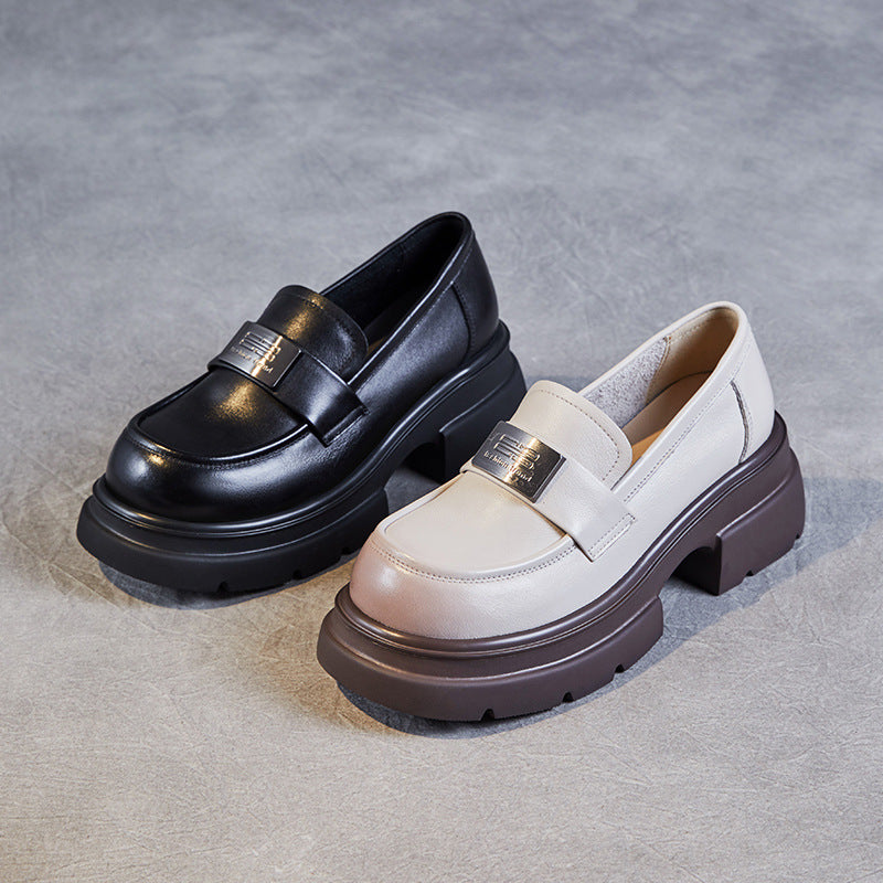 Echte Plateau-Pumps mit Metallschnalle, Slip-On-Loafer