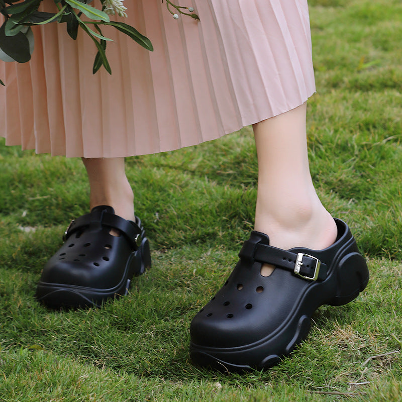 Damenschuhe mit Loch für Oberbekleidung mit dicker Unterseite