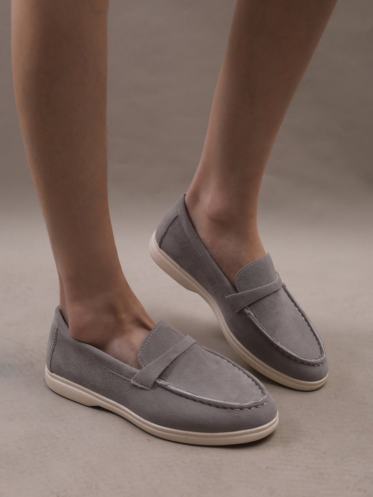 Mocassins paresseux à semelle plate et surface mate pour femmes