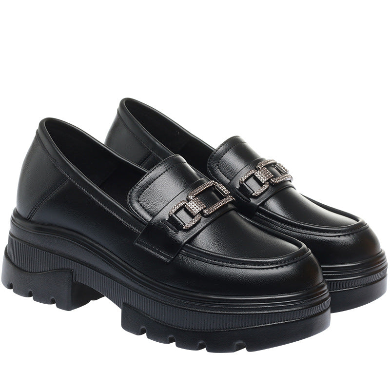 Weiche, klobige Slip-On-Loafer mit einlagiger Plateausohle für Damen im britischen Stil