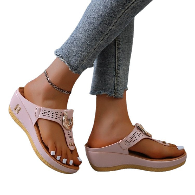 Slouchy Women's Summer Beach Flip-toe Wedge Slippers