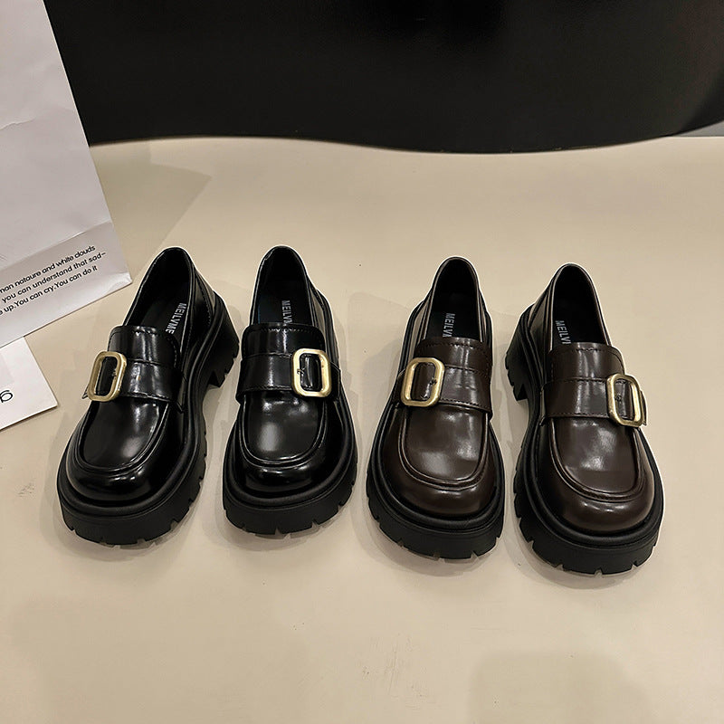 Kleine Plateau-Loafer im britischen Stil für Damen von Minority