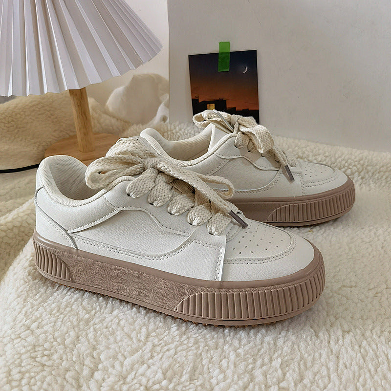 Vielseitige weiße Canvas-Schuhe im Elevator-Stil für Damen mit dicken Sohlen