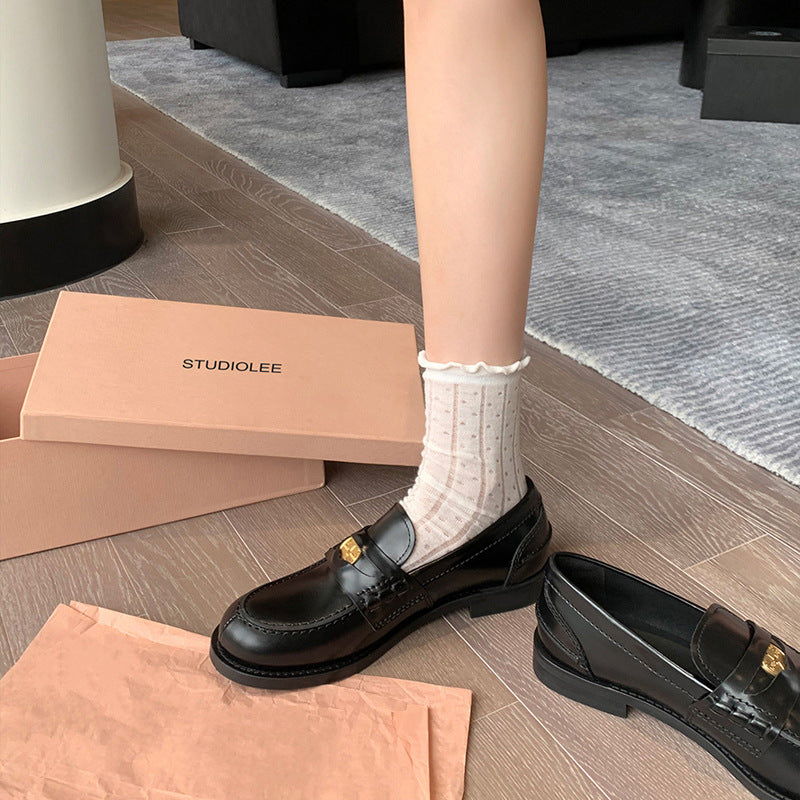 Mocassins pour femmes faits à la main avec une pièce d'or véritable et un raisin