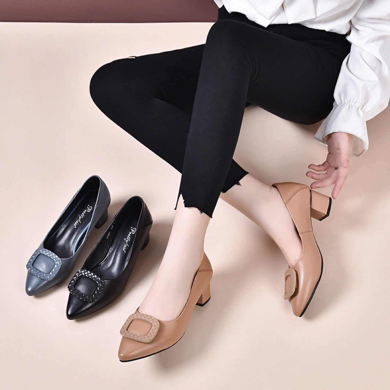 Women's Pointed Toe Shallow Mouth Mid Soft Women's Shoes
