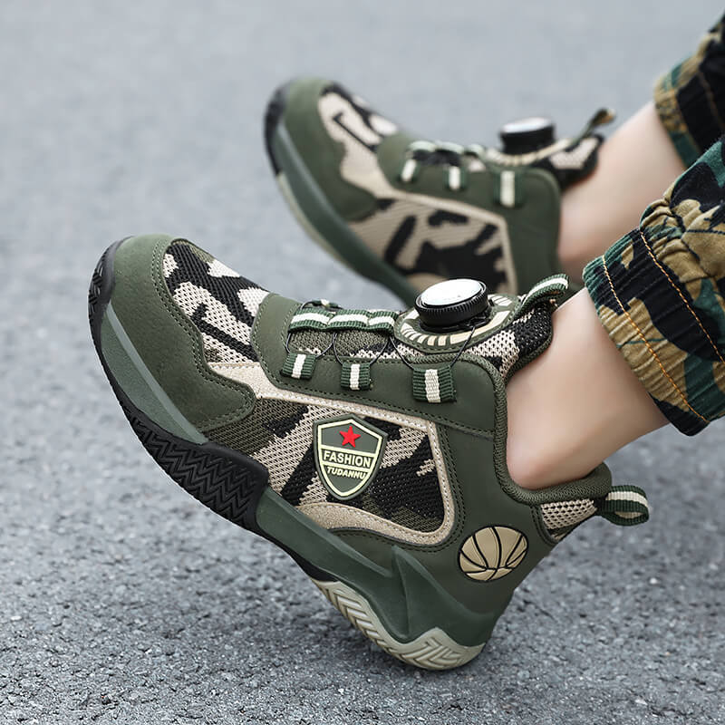 Baskets respirantes confortables à la mode de style basket-ball camouflage pour enfants