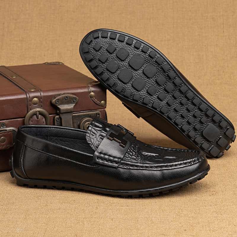 Zapatos de tacón cómodos de la primavera de los hombres que conducen mocasines británicos