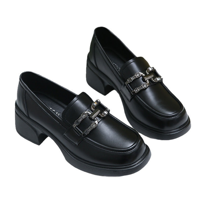 Damen Lack-Loafer mit rundem Kopf und klobiger Retro-Mittelsohle