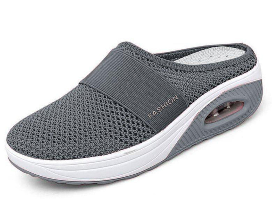 Increasing Insole Viscose Mesh Into Breathable Slip-on Sandals