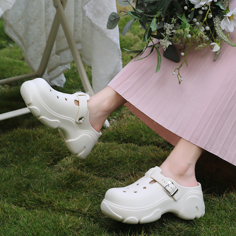 Damenschuhe mit Loch für Oberbekleidung mit dicker Unterseite