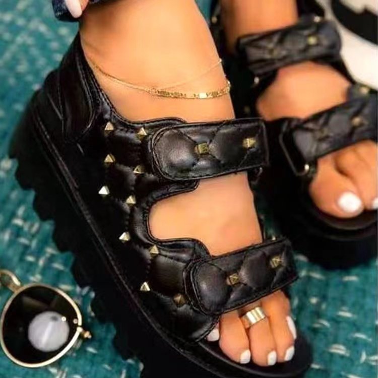 Women's Thick-soled Summer Rivet Plaid Muffin Plus Size Sandals