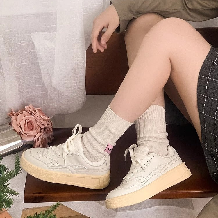 Women's Spring Artistic Style Simple White Retro Sneakers