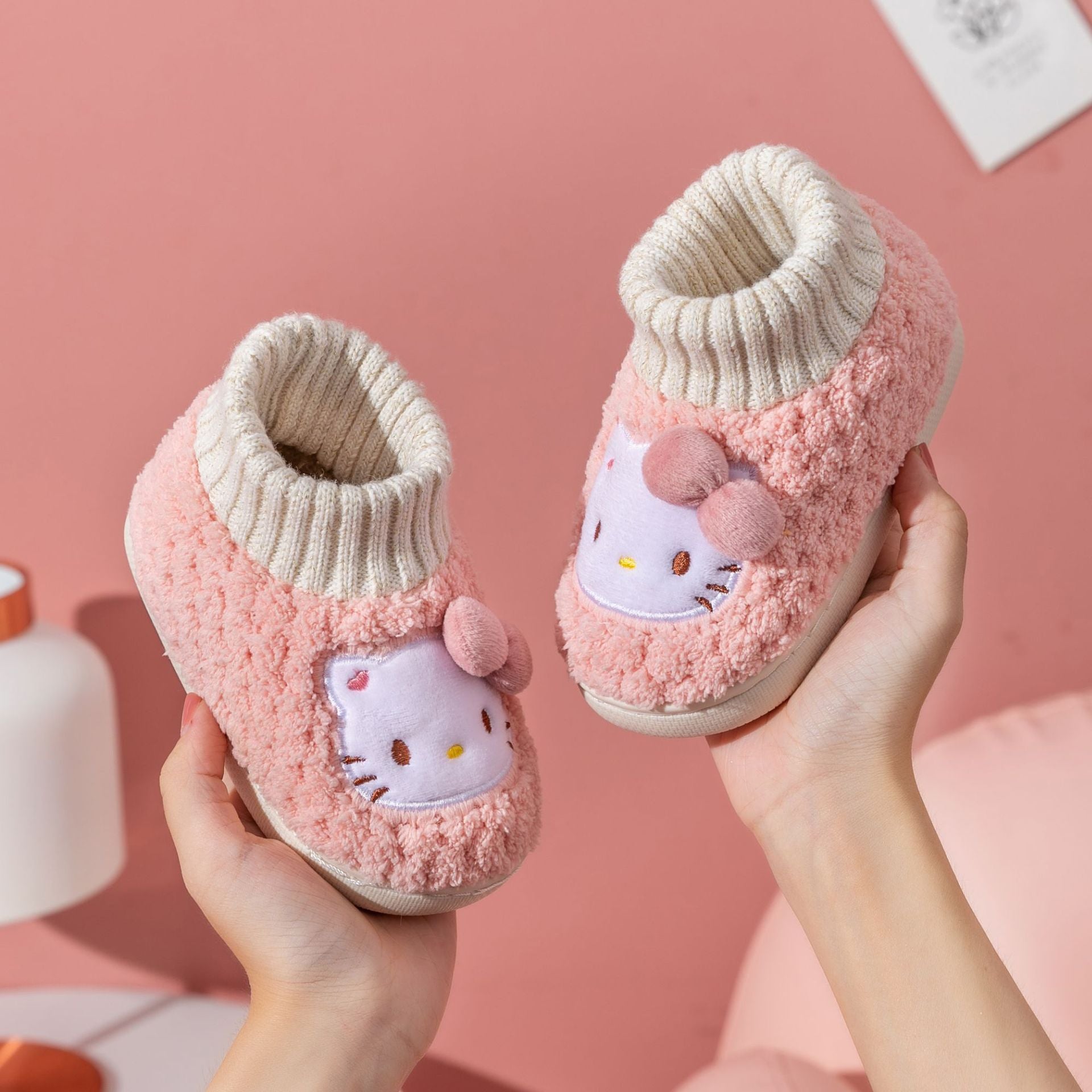 Chaussures chaudes et mignonnes en coton Hello Kitty pour enfants