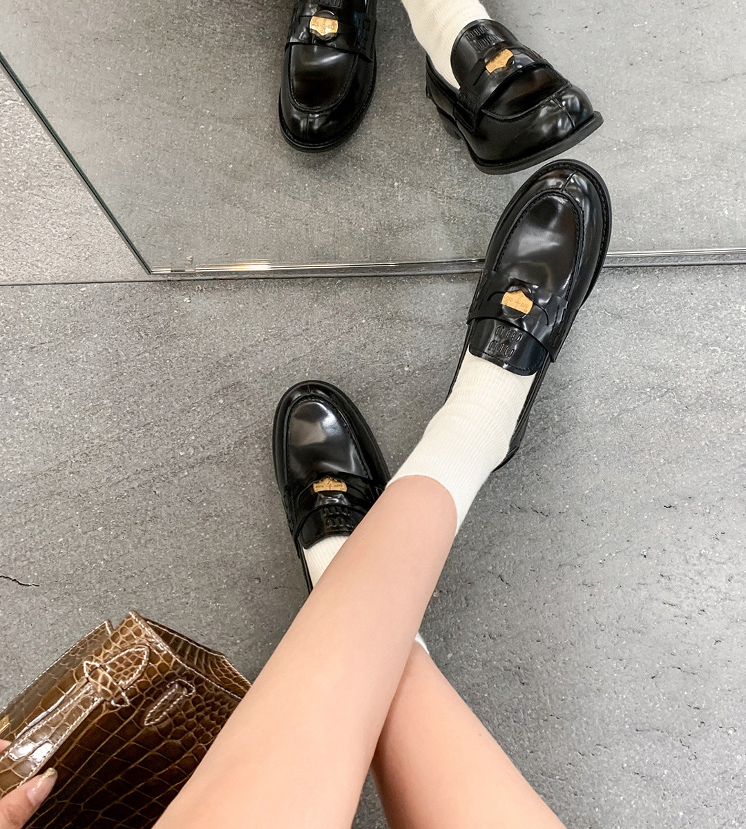 Handmade Gold Coin Female Flat Bottom Loafers