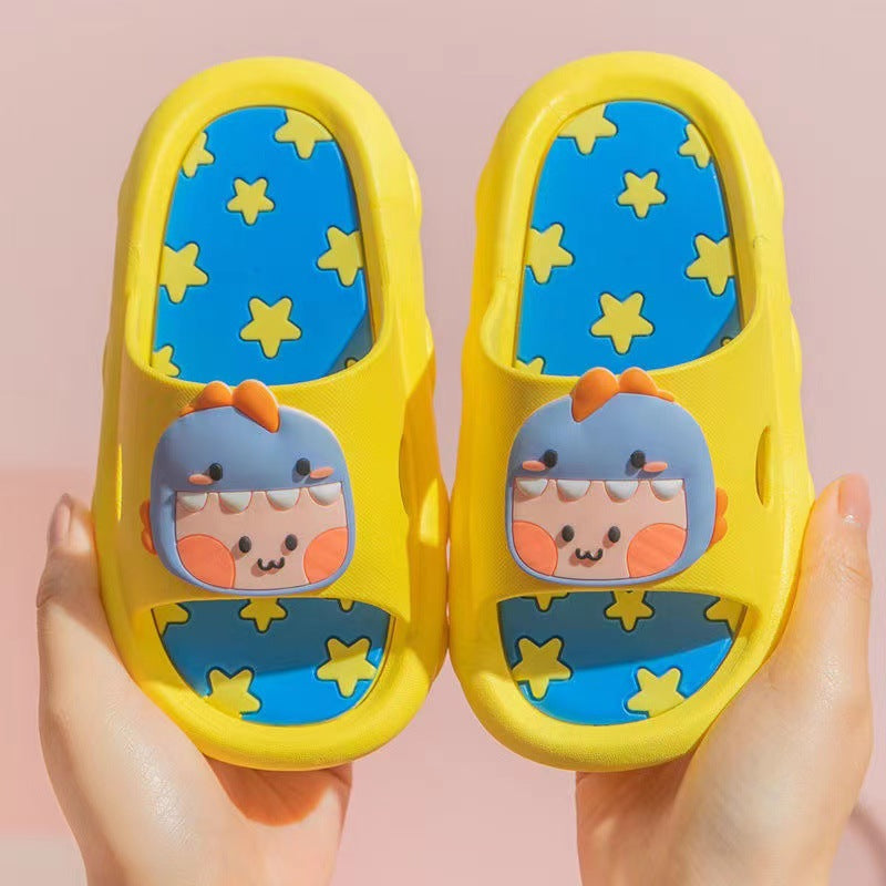 Sandales d'été mignonnes à semelle souple pour enfants avec dessin animé