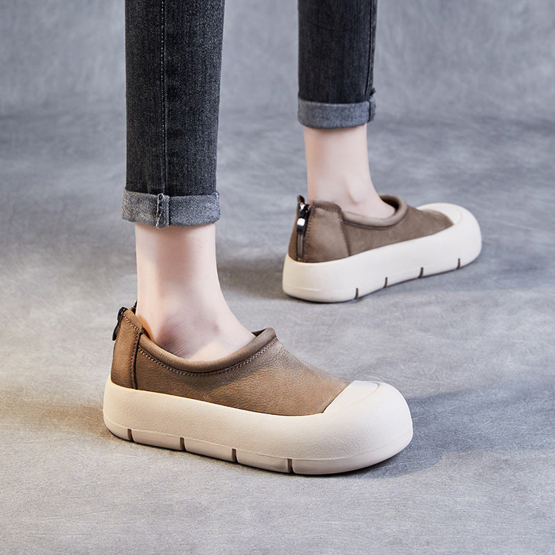 Damen-Loafer mit Plateau und einem Pedal für große Zehen