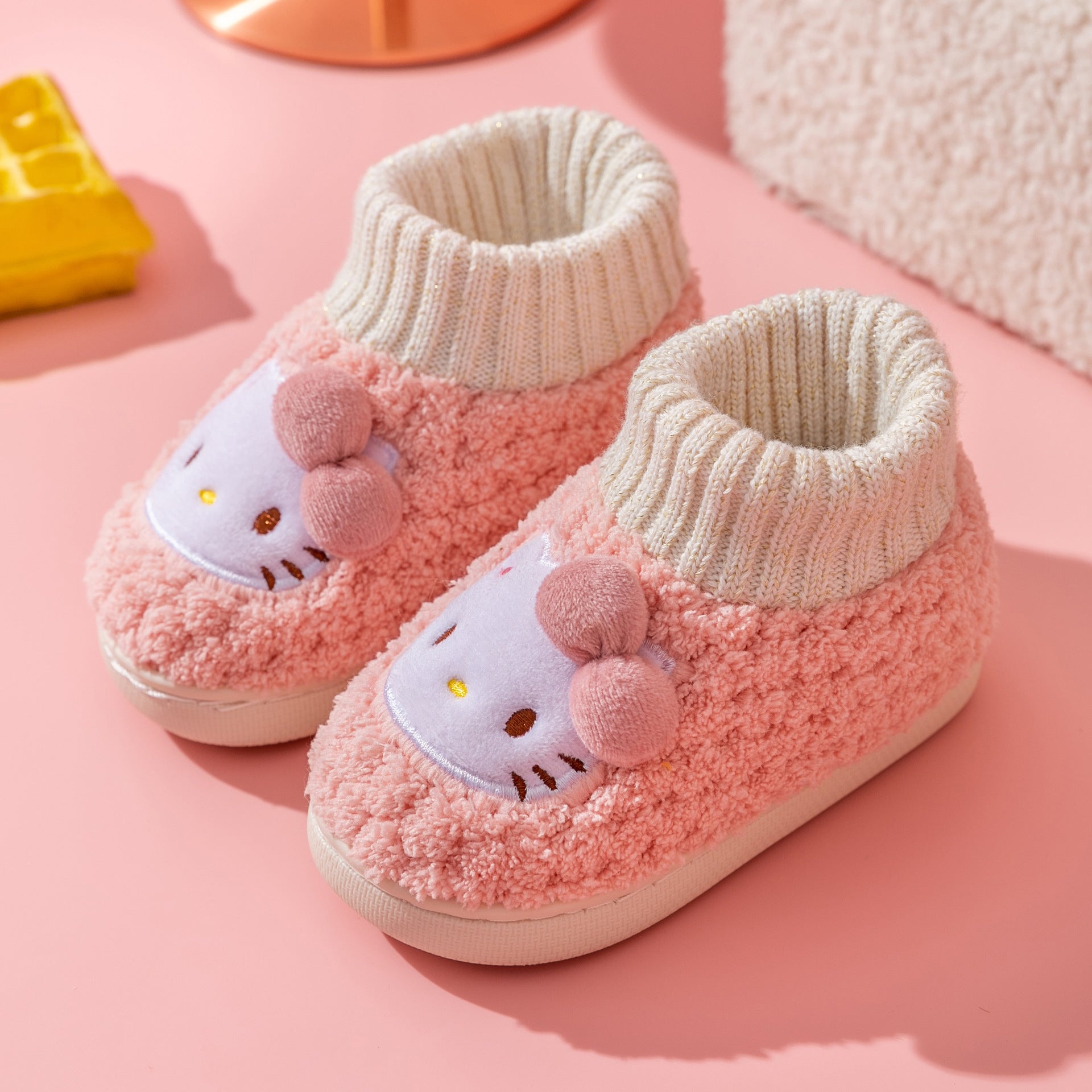 Chaussures chaudes et mignonnes en coton Hello Kitty pour enfants