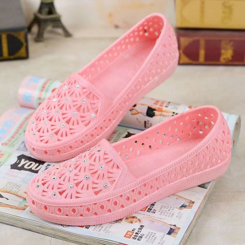 Women's Summer Closed Toe Hole Flat Nurse Women's Shoes